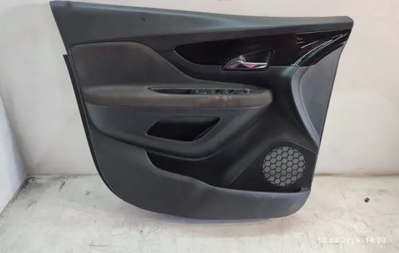 Opel Mokka X Front door card panel trim 42458660