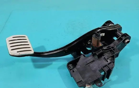 Tesla Model 3 Pedal assembly 104469101C IMPRK1438213