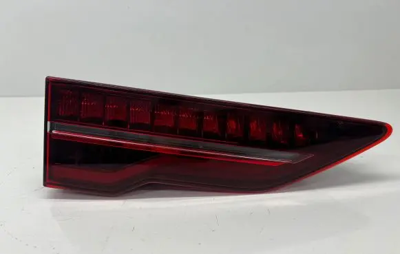 Jaguar I-Pace Tailgate rear/tail lights J9D313A421 0020650005 J9D313A421BC