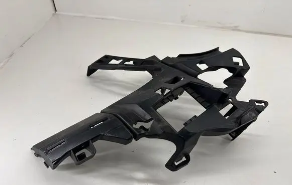 Mercedes-Benz S W222 Front bumper mounting bracket A2228850321