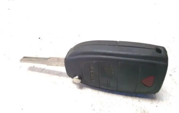Volvo V70 Ignition key/card 