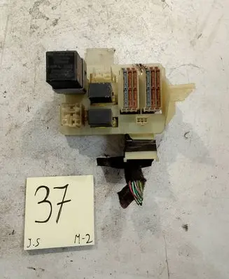 Mitsubishi Carisma Other relay MB953394