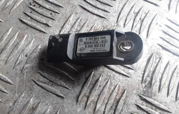 Renault Trafic II (X83) Air pressure sensor 8200168253