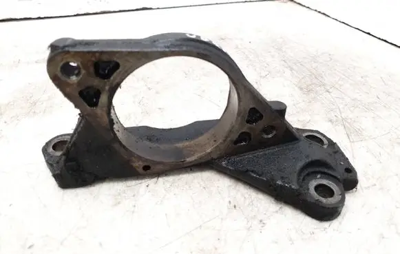 Renault Koleos I Driveshaft support bearing bracket 8205