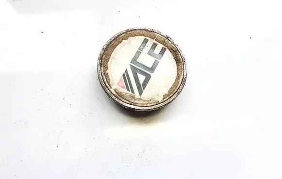 Hyundai Accent Original wheel cap 151b ace