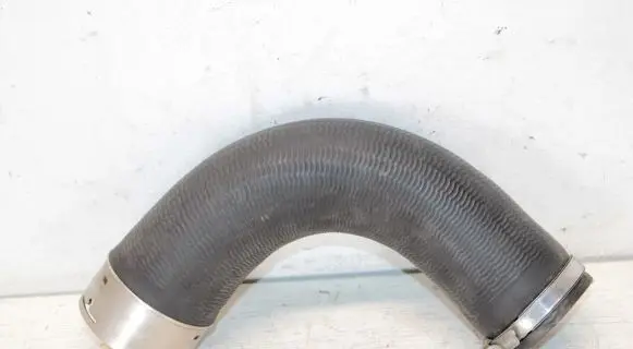 Volvo XC60 Intercooler hose/pipe 31370126