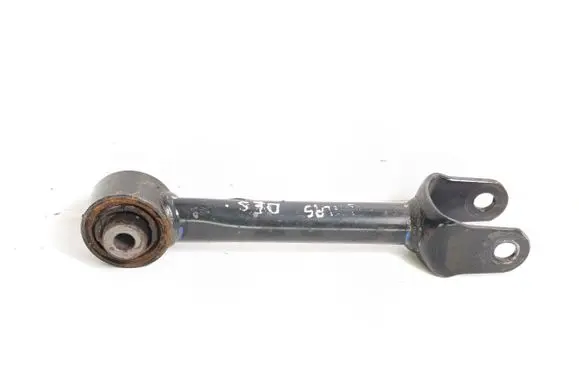 Rear control arm