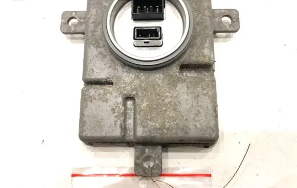Audi A4 S4 B8 8K Voltage converter/converter module 8K0941597