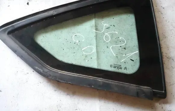Citroen C4 I Rear side window as2