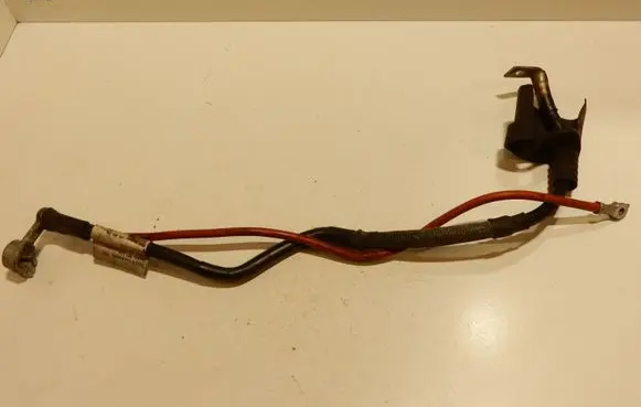 Volkswagen PASSAT B6 Positive cable (battery) 1K0971228L 19132