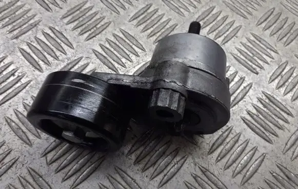 Opel Meriva A Alternator belt tensioner pulley 