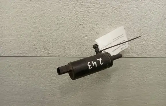 BMW 3 E92 E93 Headlight washer pump 6973097