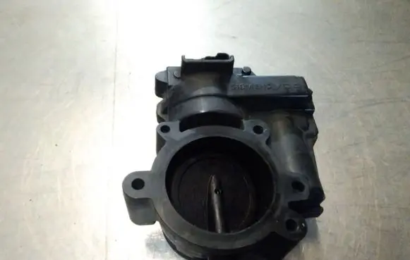 Peugeot 207 Throttle valve V75743798001 A2C53252208