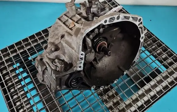 Toyota Yaris Manual 5 speed gearbox IMPRK1545424
