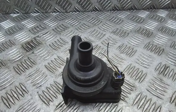 Toyota Prius (XW10) Electric auxiliary coolant/water pump