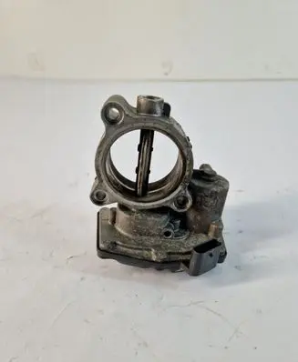 BMW 3 F30 F35 F31 Electric throttle body valve 7810752