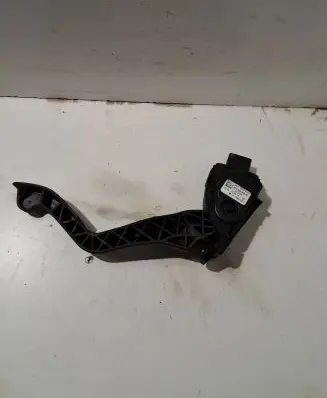 Peugeot 207 Accelerator throttle pedal 9681844080