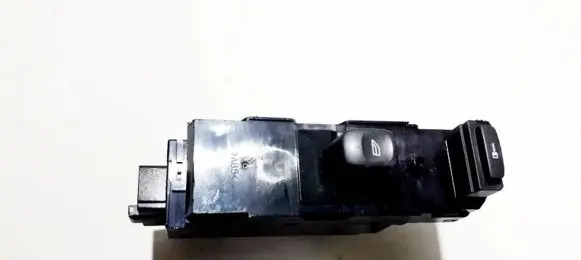 Volvo S60 Electric window control switch 30658117 02w37e