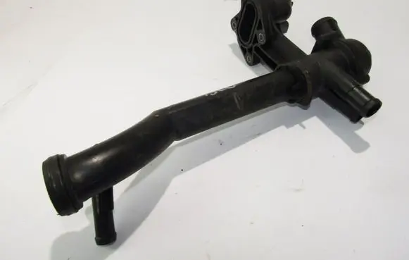 Skoda Fabia Mk1 (6Y) Thermostat housing 03C121111B