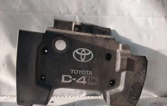 Toyota Avensis T250 Engine cover (trim)