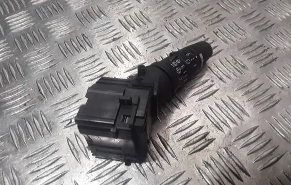 Nissan Primera Wiper control stalk 25260AV615