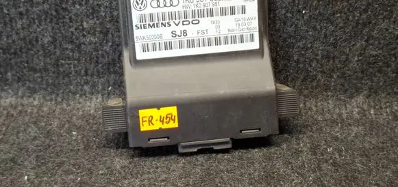 Volkswagen Golf Plus Gateway control module 1K0907530K 1K0907951