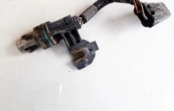 Chrysler Voyager Camshaft position sensor 4686353
