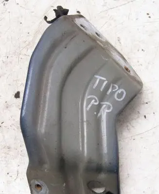 Fiat Tipo Fender mounting bracket