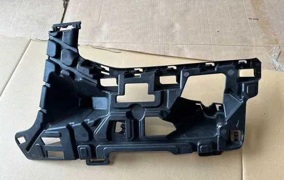 Volvo XC90 Front bumper mounting bracket 31353370 S40531