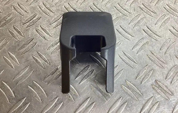 Lexus RX 450H Rear seat rail trim cover 7215748130