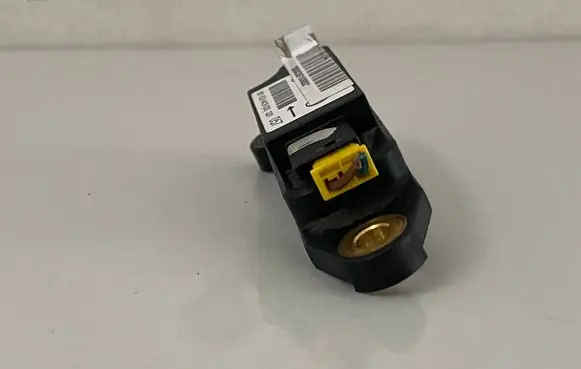 Mercedes-Benz C W203 Airbag deployment crash/impact sensor 0018204426