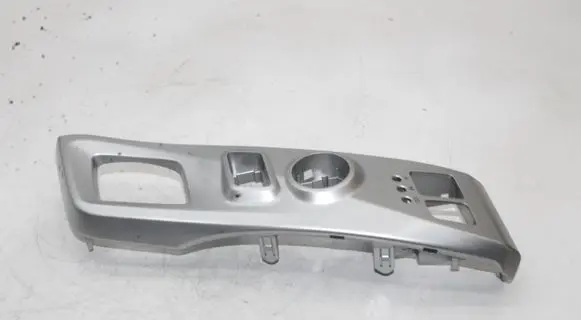 Toyota Prius+ (ZVW40) Dashboard glove box trim 5544647060