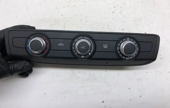 Audi A3 S3 8V Climate control unit 8V0820047D