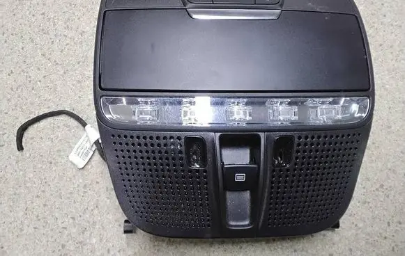 Mercedes-Benz C W205 Front seat light A0009008407 A0009018503