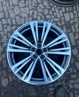Audi A8 S8 D5 R20 alloy rim 4N0601025D