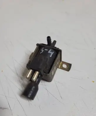 Mercedes-Benz E W124 Turbo solenoid valve 0015407097 7297100
