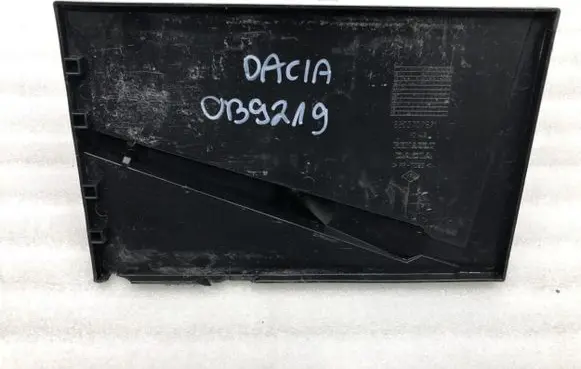 Dacia Sandero Battery box tray 