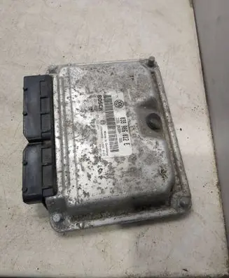 Volkswagen Polo Engine control unit/module 038906012E 28SA4833 0281010105