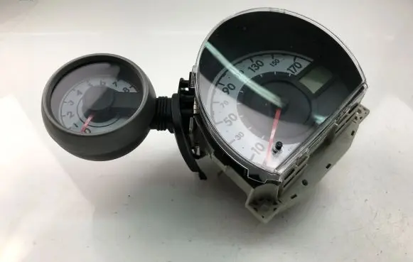 Toyota Aygo AB10 Speedometer (instrument cluster) 838000H043