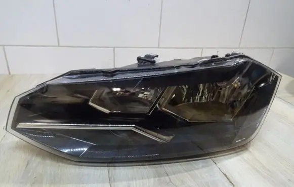 Volkswagen Polo VI Headlight/headlamp 2G1941005 2G1