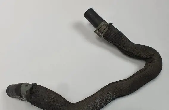 Mercedes-Benz B W245 Engine coolant pipe/hose A6402033082