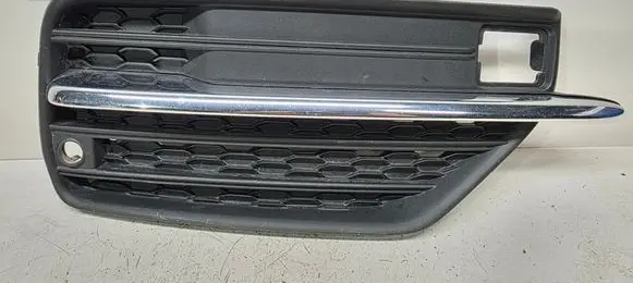 Volvo XC90 Front fog light trim/grill 31383442 31383045