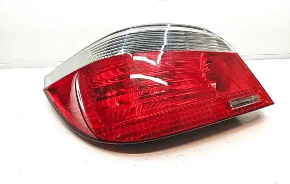 BMW 5 E60 E61 Rear/tail lights 6910767