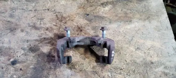 Volkswagen Transporter - Caravelle T5 Front Brake Caliper Pad/Carrier 
