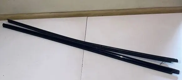 BMW 2 F22 F23 Front door glass trim molding 17344
