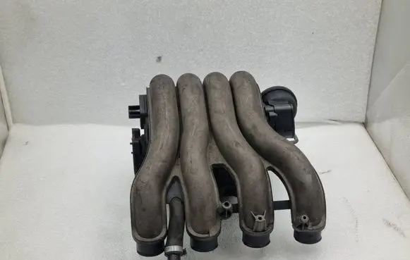 Audi A4 S4 B6 8E 8H Intake manifold 06D133210D