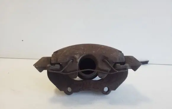 Volvo V40 Cross country Front brake caliper 