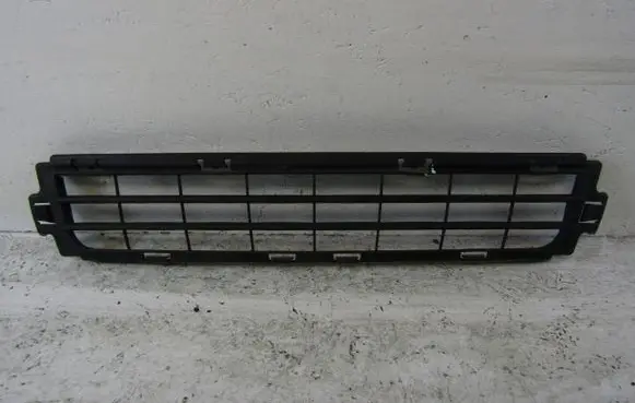 Volvo S40 Front bumper lower grill 30744911