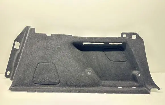 Trunk/boot side trim panel