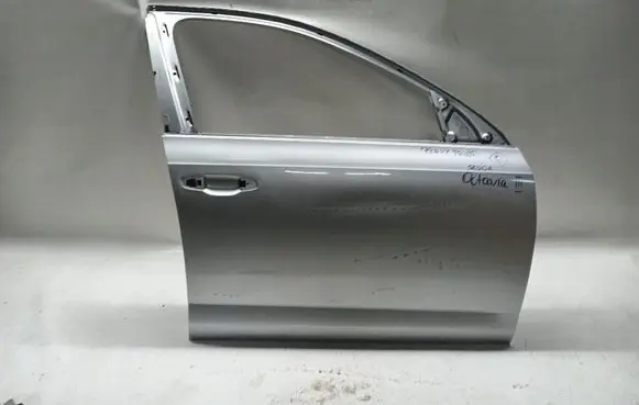 Skoda Octavia Mk3 (5E) Front door 5E0831312